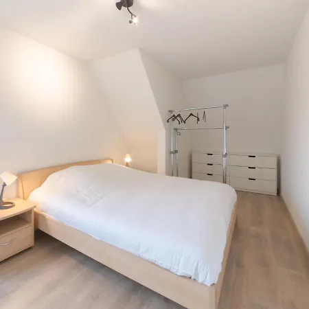 Rozenhof With Parking By Interhome 아파트 브레데네